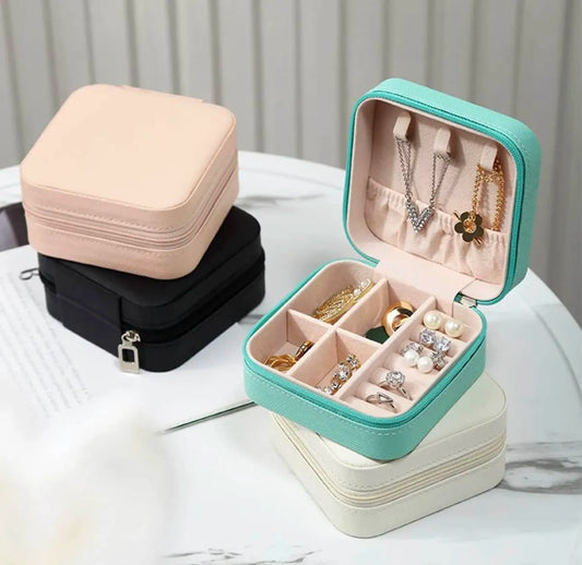 Portable Travel Jewelry Box (Random Color)